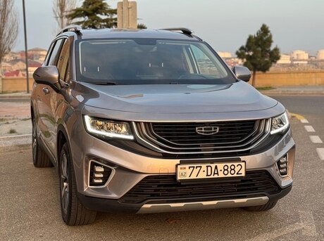 Geely Okavango 2022