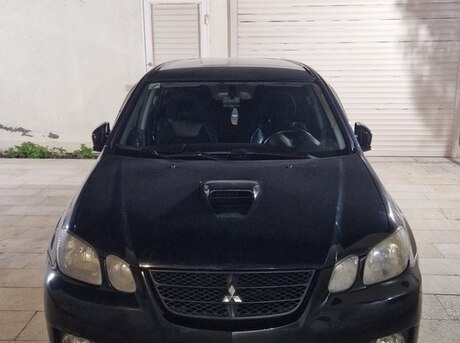 Mitsubishi Airtrek 2003