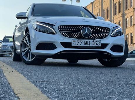Mercedes C 300 4MATIC 2018