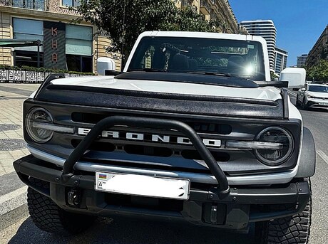 Ford Bronco 2022