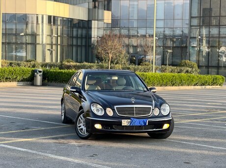 Mercedes E 240 2003