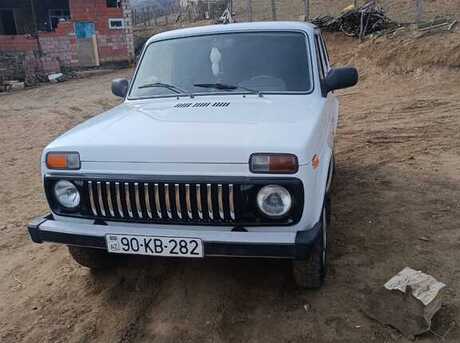 LADA (VAZ) Niva 2010