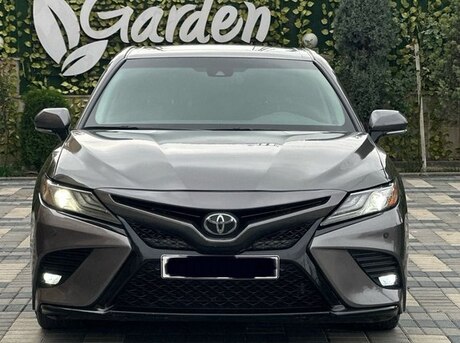 Toyota Camry 2018