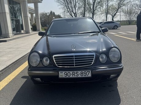 Mercedes E 240 1999