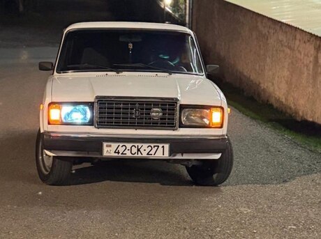 LADA (VAZ) 2107 2005