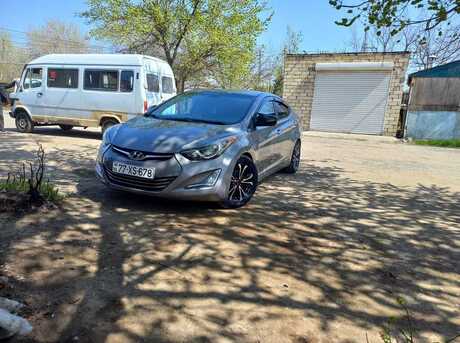 Hyundai Elantra 2012