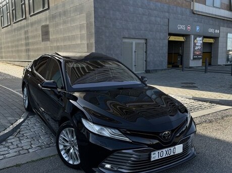 Toyota Camry 2019
