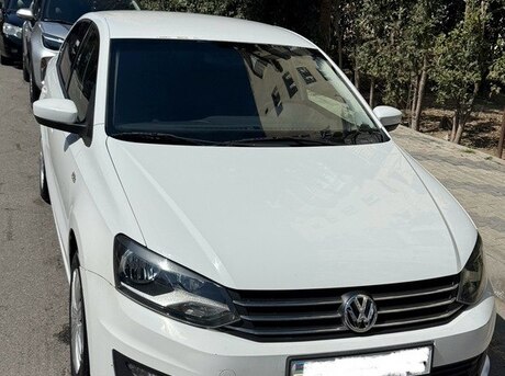 Volkswagen Polo 2015
