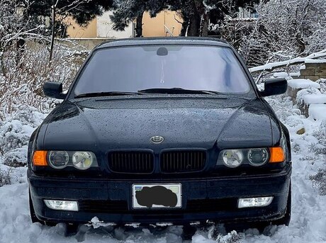 BMW 728 1999