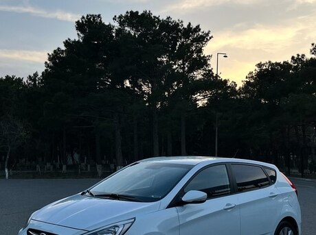 Hyundai Accent 2015