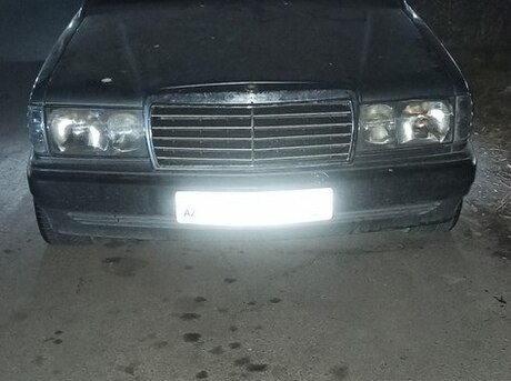 Mercedes 190 1990