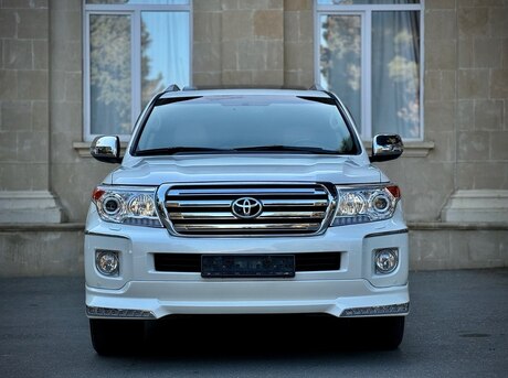 Toyota Land Cruiser 2011