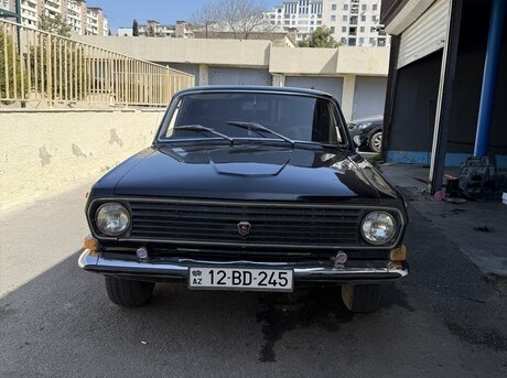GAZ 24 1986