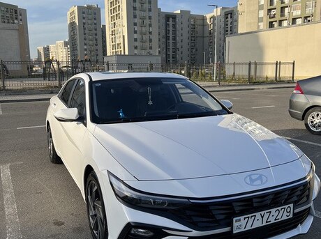 Hyundai Elantra 2024