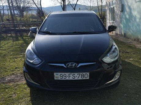 Hyundai Accent 2011