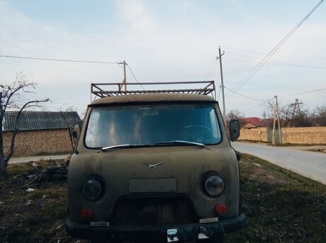 UAZ 452