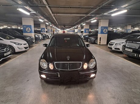 Mercedes E 240 2003