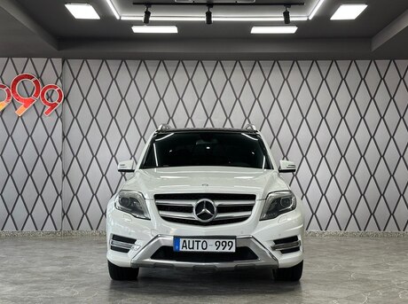 Mercedes  2015