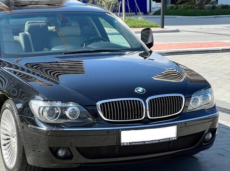 BMW 750 2006
