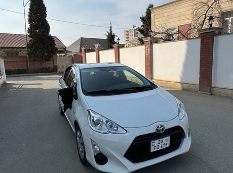 Toyota Aqua 2016