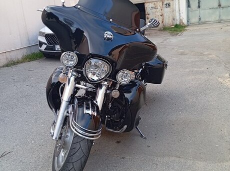 Yamaha XV1900