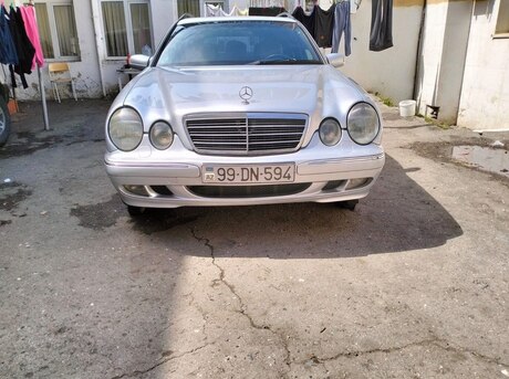Mercedes E 240 2000