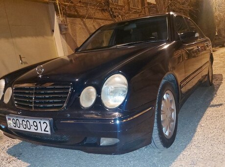 Mercedes E 240 2000