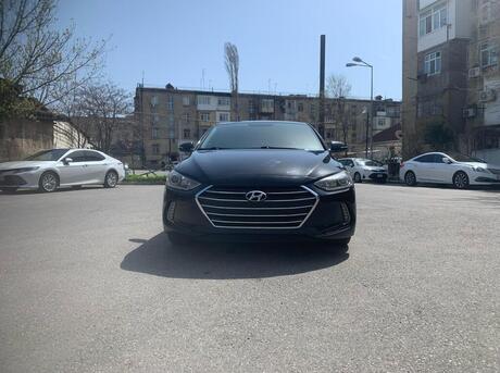 Hyundai Elantra 2017