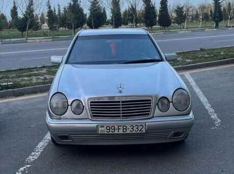 Mercedes E 240 1999