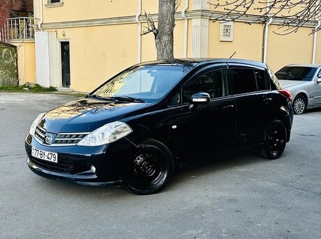 Nissan Tiida 2013