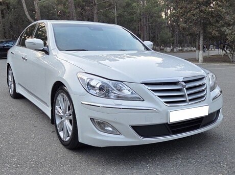 Hyundai Genesis 2012