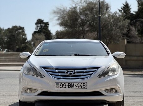 Hyundai Sonata 2010