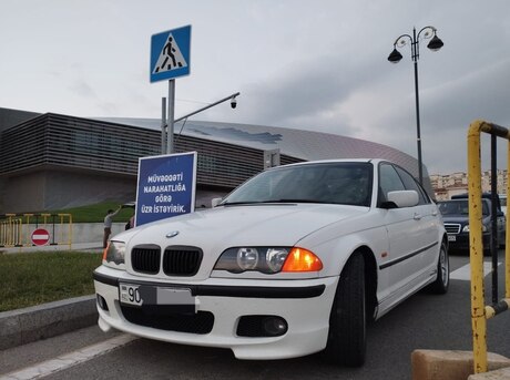 BMW 325
