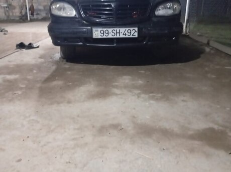 GAZ 31105 2006