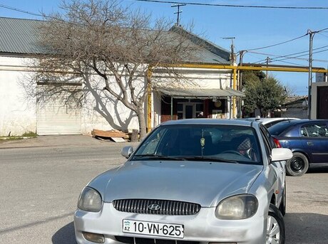 Hyundai Sonata 2001