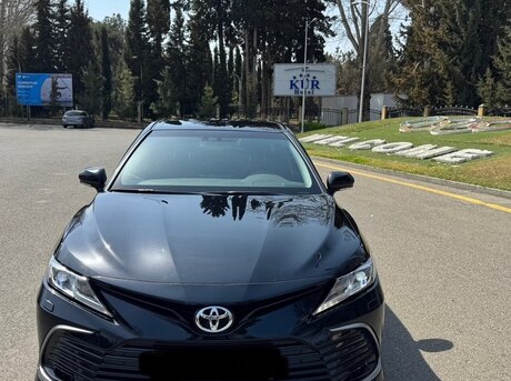 Toyota Camry 2021