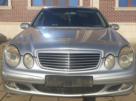 Mercedes E 220 d 2005