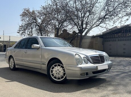 Mercedes E 200 2000