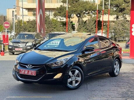 Hyundai Elantra 2012