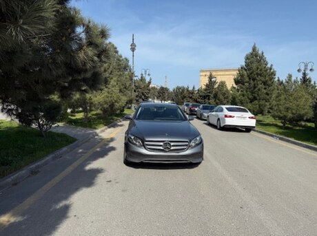 Mercedes E 220 d