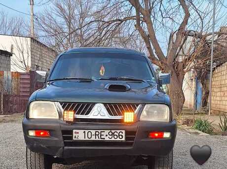 Mitsubishi L200 2005