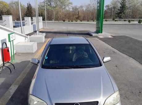 Opel Astra 2002