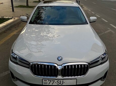 BMW 530e 2021