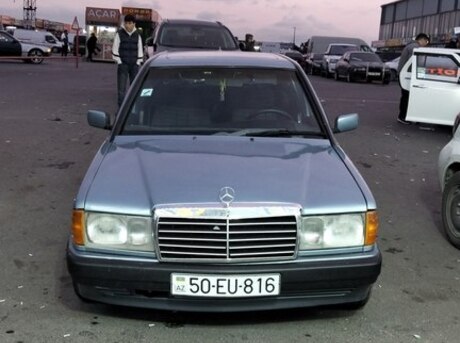 Mercedes 190 1989