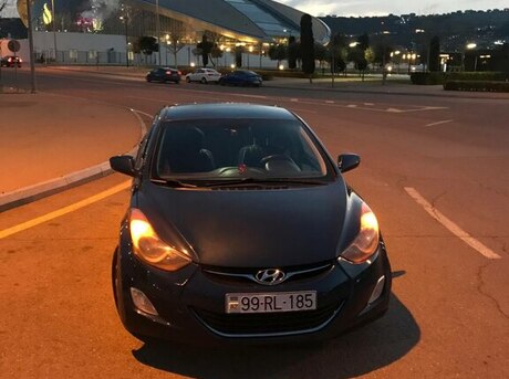Hyundai Elantra 2013
