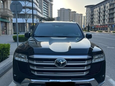 Toyota Land Cruiser 2023