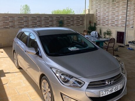 Hyundai i40 2011