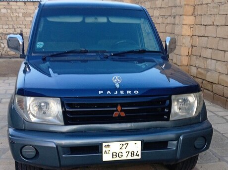 Mitsubishi Pajero io 1998