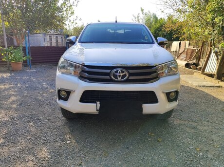 Toyota Hilux 2016