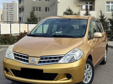 Nissan Tiida 2012